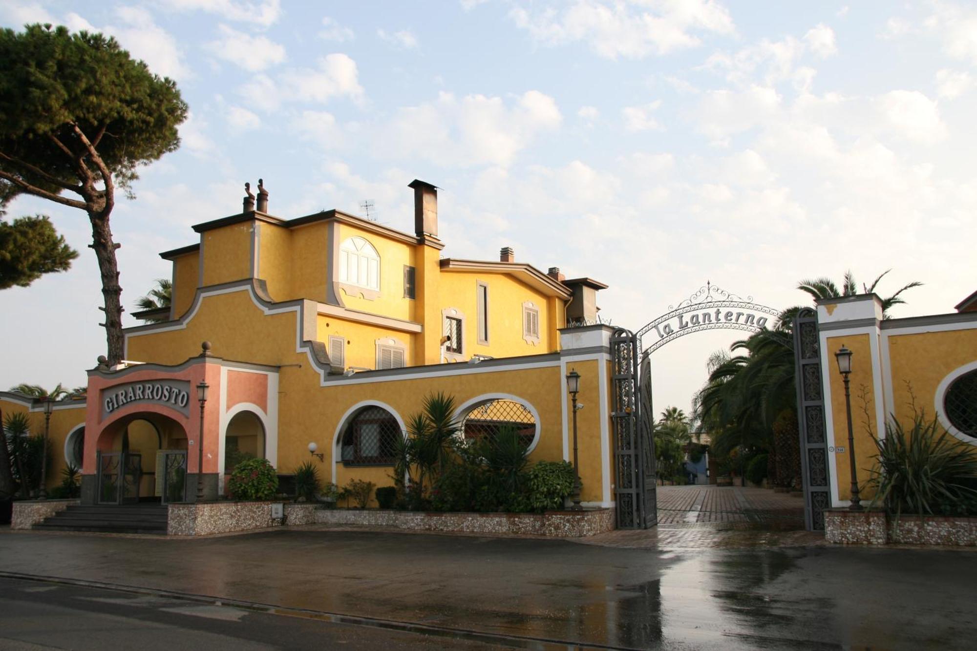 Hotel Ristorante La Lanterna Calvizzano Esterno foto