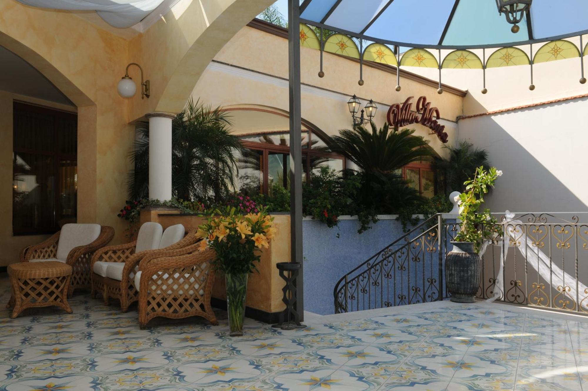 Hotel Ristorante La Lanterna Calvizzano Esterno foto