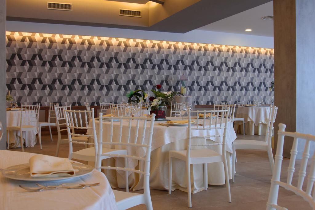 Hotel Ristorante La Lanterna Calvizzano Esterno foto